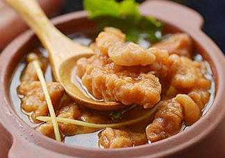 一斤肉做酥肉要放多少個(gè)雞蛋淀粉？酥肉的營(yíng)養(yǎng)價(jià)值