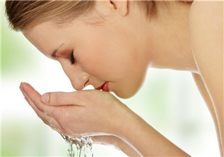 粉刺擠了會不會留疤？粉刺擠出來后有個小洞