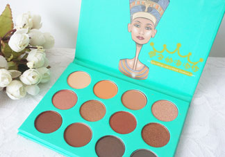 juvias place眼影盤真假辨別_埃及艷后眼影盤真假對(duì)比