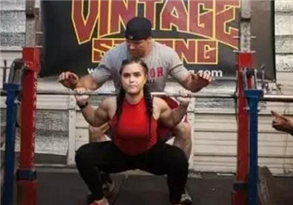 深蹲時(shí)怎么呼吸？深蹲的正確呼吸方法