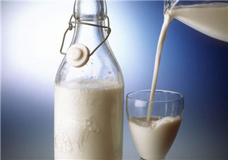 牛奶凍可以用酸奶嗎？純牛奶可以做酸奶嗎？