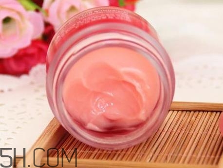 蘭芝唇膜哪個(gè)味道好聞？蘭芝唇膜哪個(gè)顏色好用？