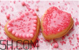 吃什么食物會(huì)導(dǎo)致失眠？睡前吃巧克力會(huì)導(dǎo)致失眠嗎？