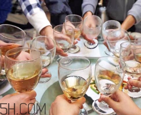 喝酒會影響性功能嗎？喝酒會腎虛嗎？