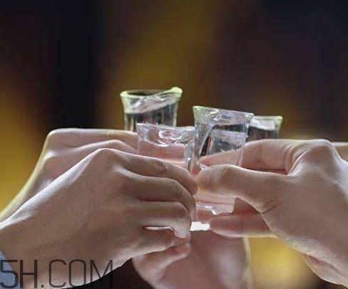 喝酒對血壓有影響嗎？喝酒會引起高血壓嗎？