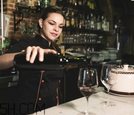 喝酒會影響視力嗎？喝酒會影響智商嗎？