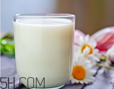 芋頭和牛奶怎么吃最好？過(guò)期的牛奶有什么用？