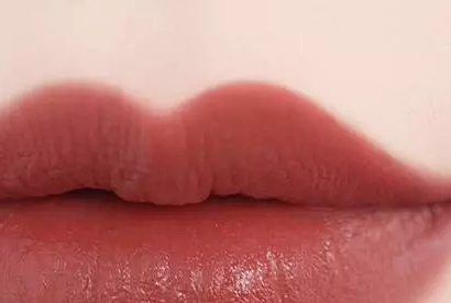 wet n wild濕又野口紅真人試色 wet n wild濕又野口紅真人試色