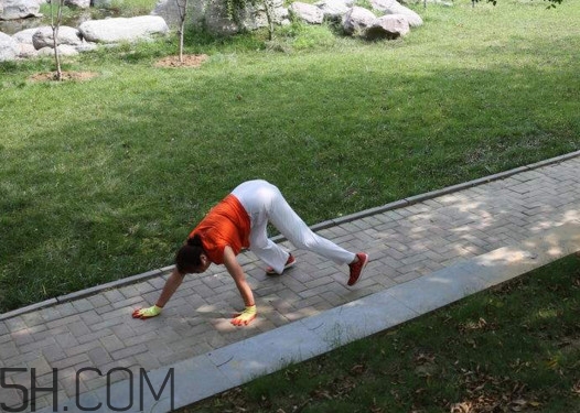 什么人不適合爬著走？爬著走鍛煉叫什么