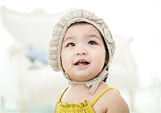 剛出生3天的寶寶奶量 寶寶出生3天吃多少奶