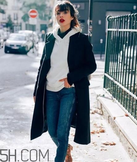 毛呢大衣皺了怎么辦？毛呢大衣愛沾毛怎么辦？