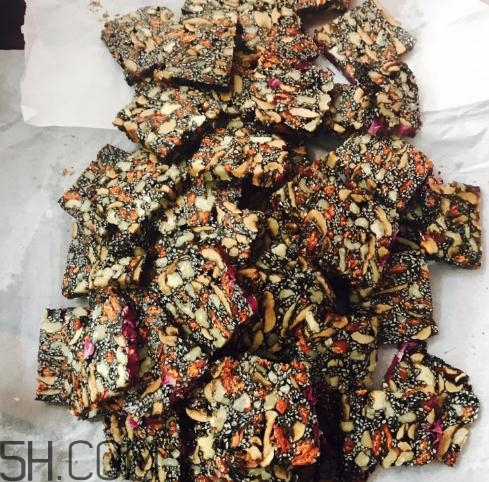 東阿阿膠怎么吃最好？東阿阿膠怎么弄碎？