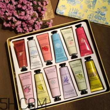 crabtree evelyn護(hù)手霜保質(zhì)期 瑰珀翠護(hù)手霜生產(chǎn)日期 crabtree evelyn護(hù)手霜保質(zhì)期 瑰珀翠護(hù)手霜生產(chǎn)日期