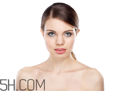 隆胸是男醫(yī)生嗎？隆胸會(huì)有后遺癥嗎？