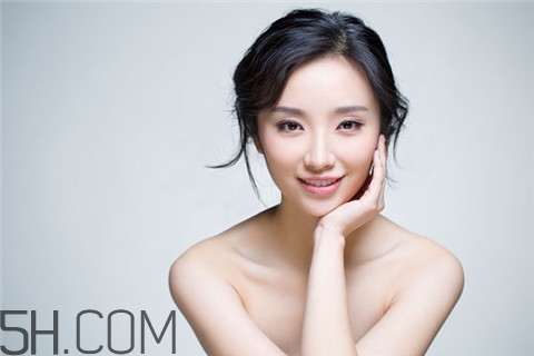 隆胸會得乳腺癌嗎？隆胸會不會影響月經(jīng)？