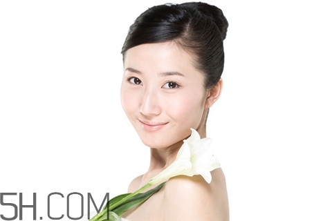 隆胸會(huì)下垂嗎？隆胸會(huì)留疤嗎？