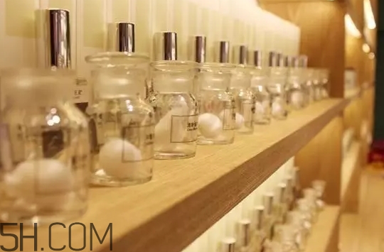 氣味圖書館香水留香時(shí)間是多久？長(zhǎng)嗎？