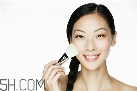 烤瓷牙能吃硬東西嗎？烤瓷牙能用美牙儀嗎？