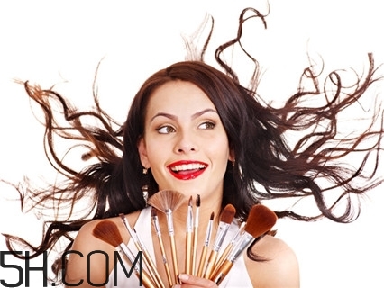 烤瓷牙能磨小嗎？烤瓷牙可以矯正嗎？