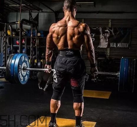 硬拉會(huì)傷腰嗎？硬拉會(huì)腰間盤突出嗎？