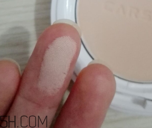 卡姿蘭粉餅真假 卡姿蘭粉餅真假鑒別 卡姿蘭粉餅真假 卡姿蘭粉餅真假鑒別