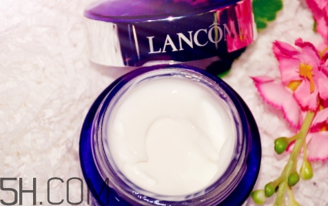 蘭蔻晚霜適合什么年齡的女孩用？蘭蔻晚霜適合什么年齡