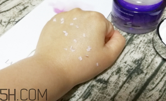 蘭蔻晚霜適合什么膚質(zhì)？蘭蔻晚霜適合敏感肌嗎？