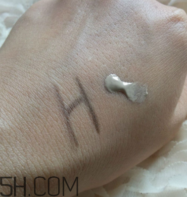 蘭蔻柔皙隔離乳怎么樣_蘭蔻柔皙隔離乳好用嗎 蘭蔻柔皙隔離乳怎么樣_蘭蔻柔皙隔離乳好用嗎