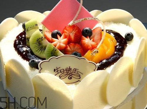 蛋糕為什么會(huì)開(kāi)裂 蛋糕開(kāi)裂是什么原因 蛋糕為什么會(huì)開(kāi)裂 蛋糕開(kāi)裂是什么原因