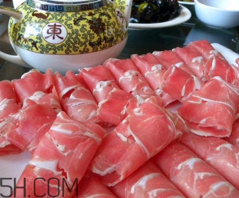 涮羊肉哪個部位最好吃？涮羊肉都有什么菜？