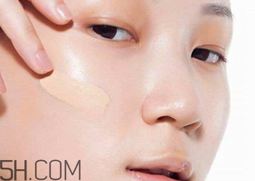 蘭蔻防曬藍管和紅管的區(qū)別_怎么挑選 蘭蔻防曬藍管和紅管的區(qū)別_怎么挑選