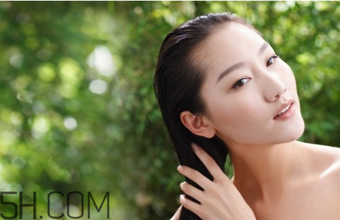 護發(fā)素和護發(fā)精油的區(qū)別？孕婦能使用護發(fā)素嗎？