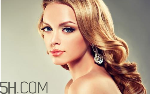 護發(fā)素和精華素哪個好？護發(fā)素和精華素的區(qū)別