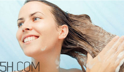 護發(fā)素和精華素哪個好？護發(fā)素和精華素的區(qū)別