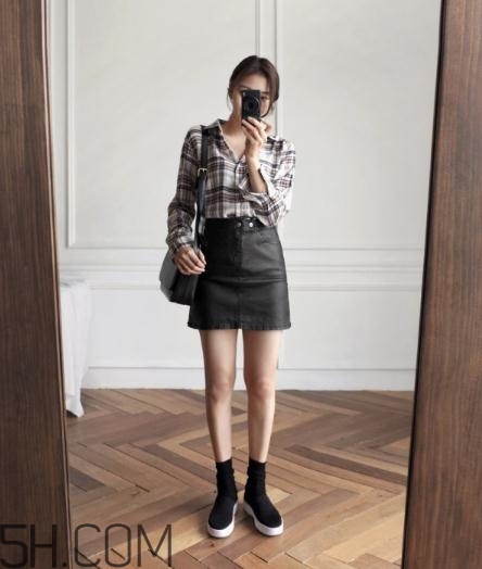 皮裙有味道怎么去除？皮裙有味道可以洗嗎？