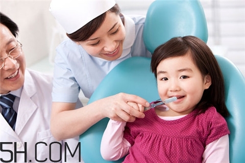 胃潰瘍會(huì)吐血嗎？胃潰瘍會(huì)疼嗎？