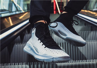under armour curry 4黑白配色上腳效果怎么樣？