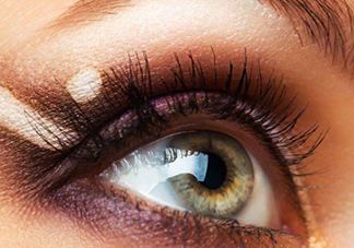 眼影和口紅怎么搭配？眼影和口紅搭配