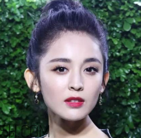 楓葉妝怎么畫 楓葉妝畫法步驟 楓葉妝怎么畫 楓葉妝畫法步驟