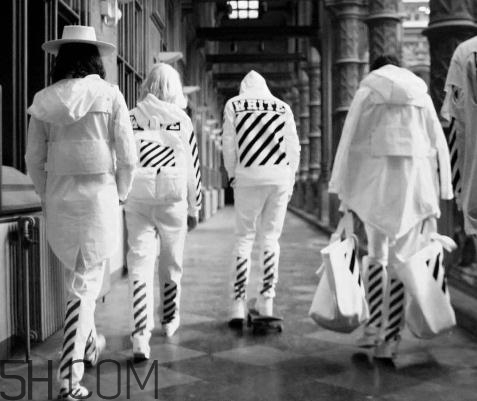 colette與off white聯(lián)名限量衛(wèi)衣多少錢_在哪買？