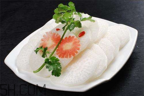 蘿卜為什么會變藍 蘿卜中間變藍還能吃嗎 蘿卜為什么會變藍 蘿卜中間變藍還能吃嗎