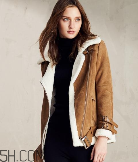 麂皮絨衣服掉色嗎？麂皮絨衣服掉色怎么處理？