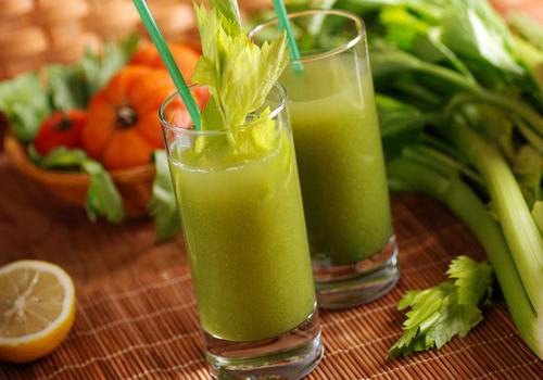 睡前喝青汁有什么好處 睡前喝青汁的好處 睡前喝青汁有什么好處 睡前喝青汁的好處