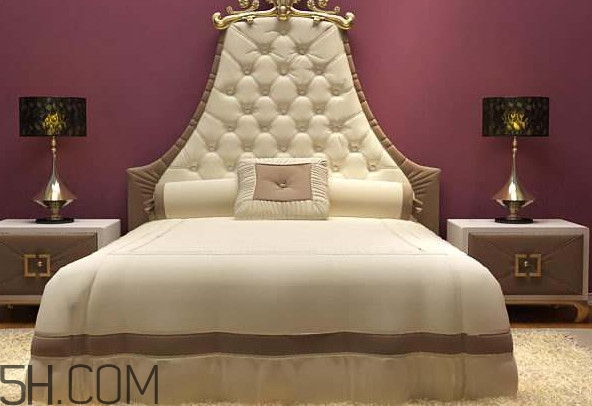 睡覺是硬床好還是軟床好？睡什么床最好？