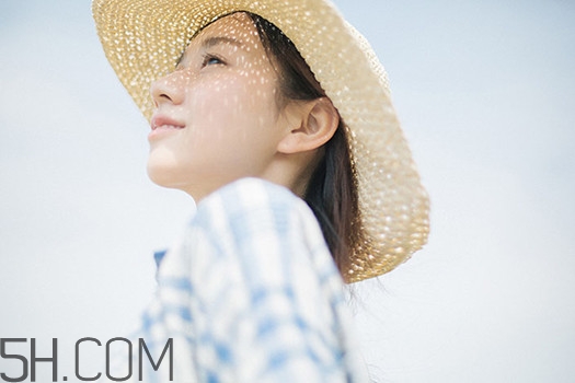 洗發(fā)水過敏的癥狀是什么？頭發(fā)毛躁怎么變得柔順光滑？