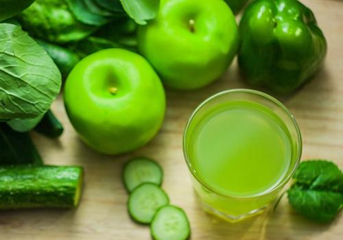 睡前喝青汁有什么好處 睡前喝青汁的好處 睡前喝青汁有什么好處 睡前喝青汁的好處