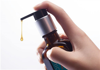 如何用精油護發(fā)？薰衣草精油護發(fā)怎么用？