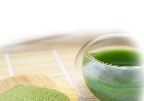 睡前喝青汁有什么好處 睡前喝青汁的好處 睡前喝青汁有什么好處 睡前喝青汁的好處