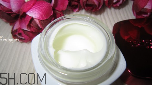 歐萊雅復(fù)顏抗皺日霜好不好？歐萊雅復(fù)顏抗皺日霜怎么樣？