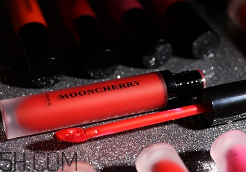 夢泉黑金唇釉多少錢_夢泉黑金唇釉專柜價(jià)格 夢泉黑金唇釉多少錢_夢泉黑金唇釉專柜價(jià)格